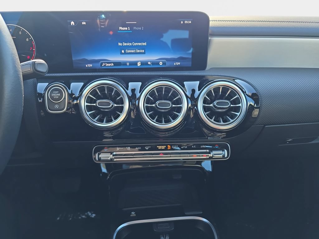 Used 2025 Mercedes-Benz CLA 250 image 22