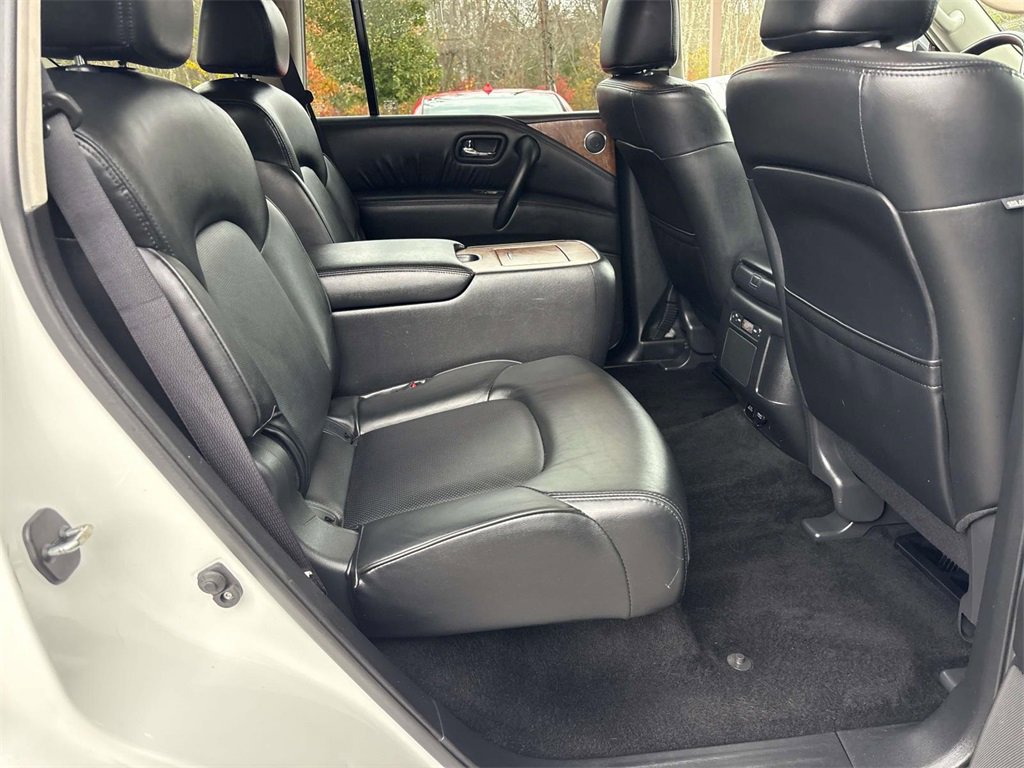 Used 2024 Nissan Armada SL w/ Captain's Chairs Package image 20
