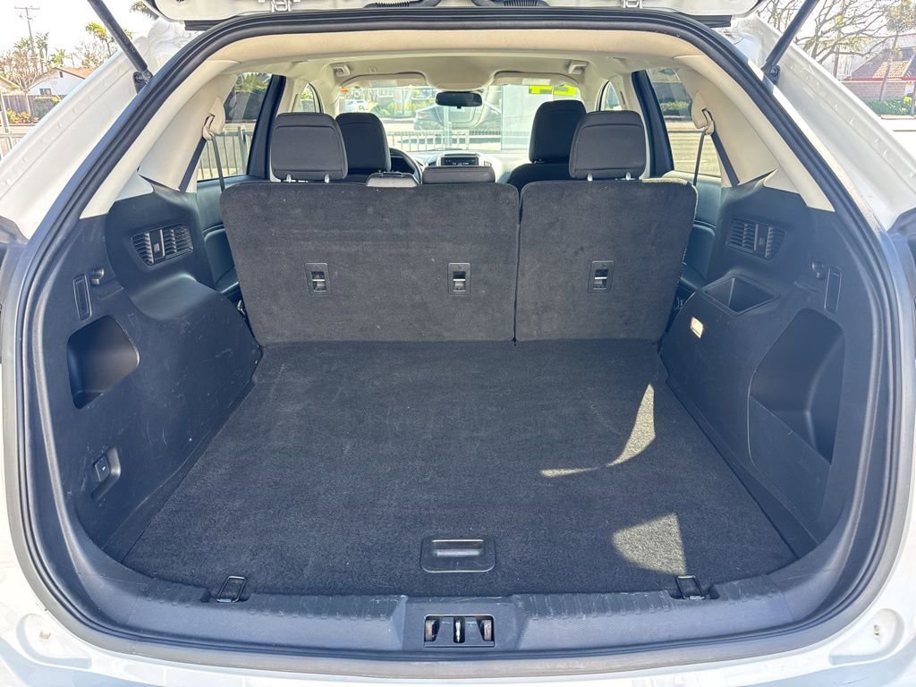 Used 2024 Ford Edge SE AWD/4WD image 5