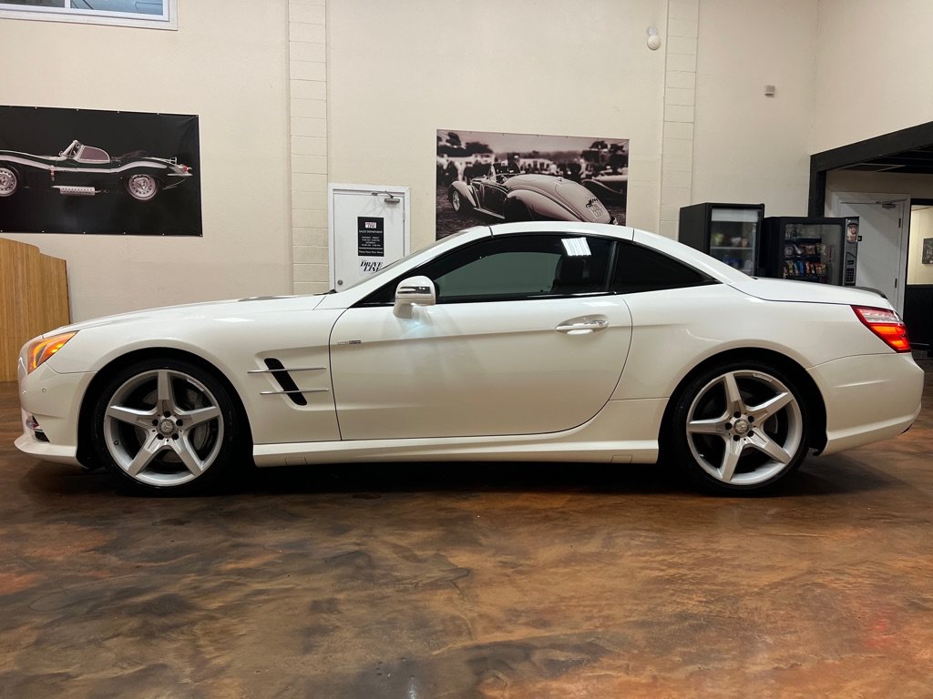 Used 2013 Mercedes-Benz SL 550 w/ Premium Pkg image 6