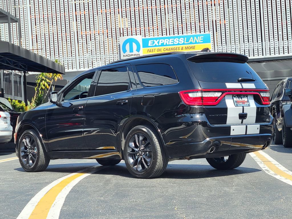 Used 2023 Dodge Durango R/T w/ Blacktop Package RWD image 2