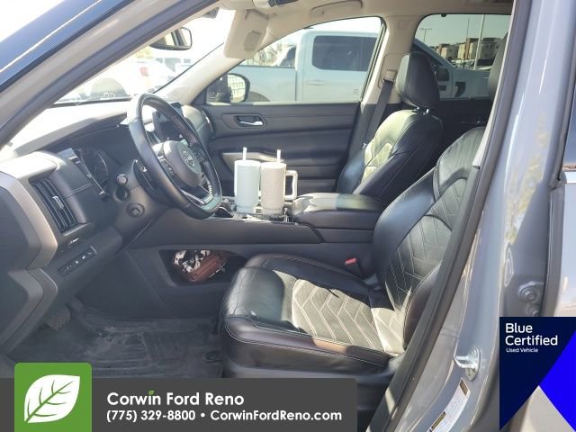 Used 2022 Nissan Pathfinder Platinum w/ Lighting Package (N93) image 14