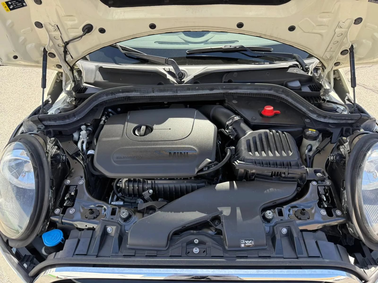 Used 2021 MINI Cooper 2-Door Hardtop FWD image 27