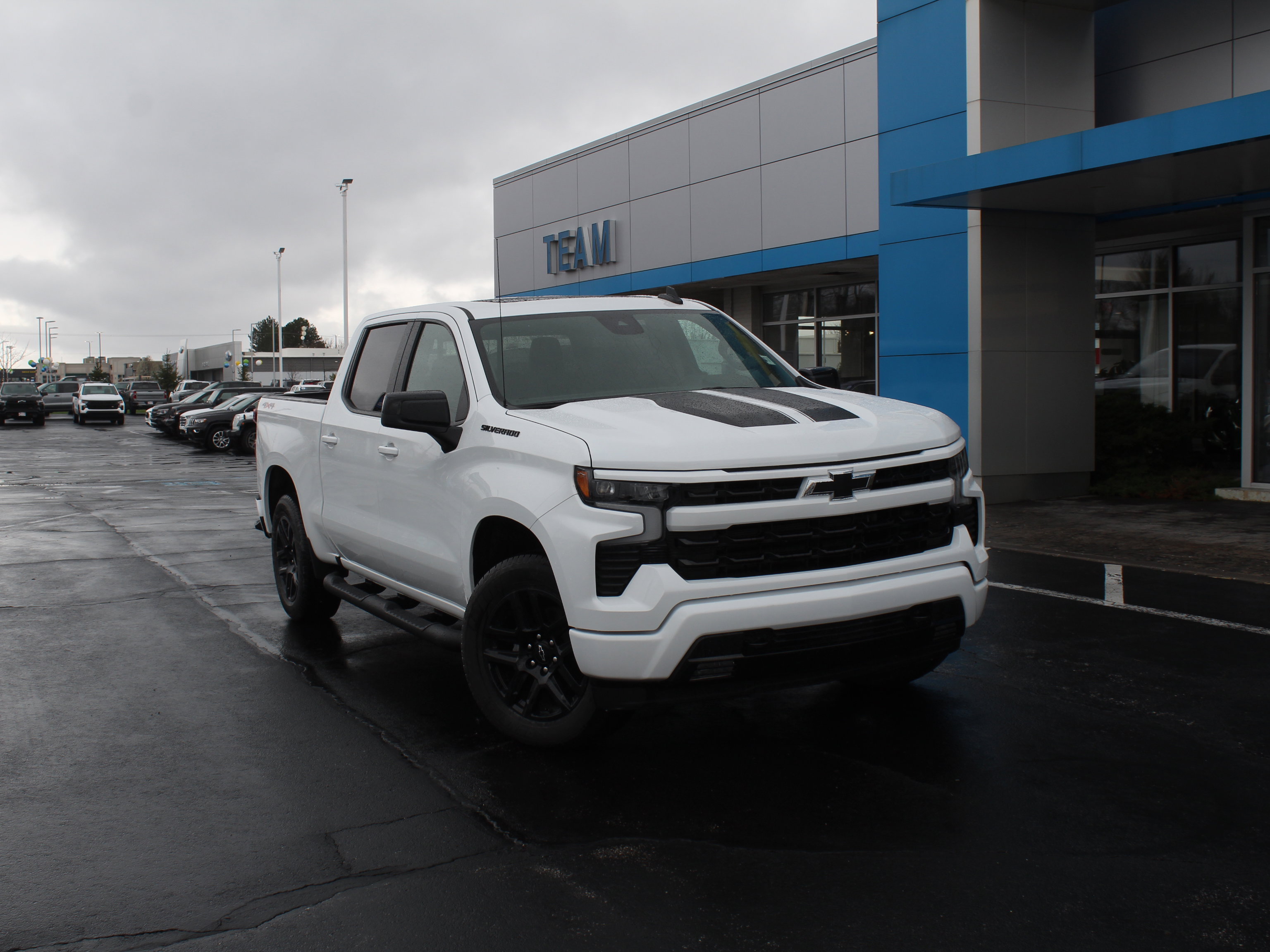 New 2026 Chevrolet Silverado 1500 RST w/ Rally Edition image 2