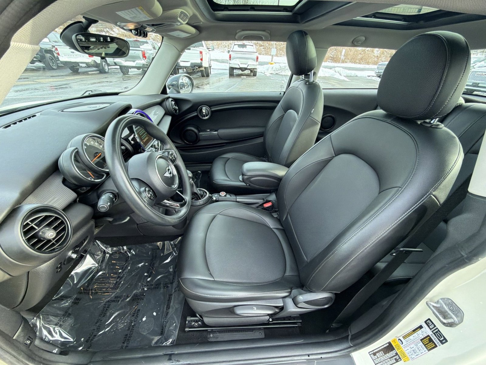 Used 2014 MINI Cooper 2-Door Hardtop image 13