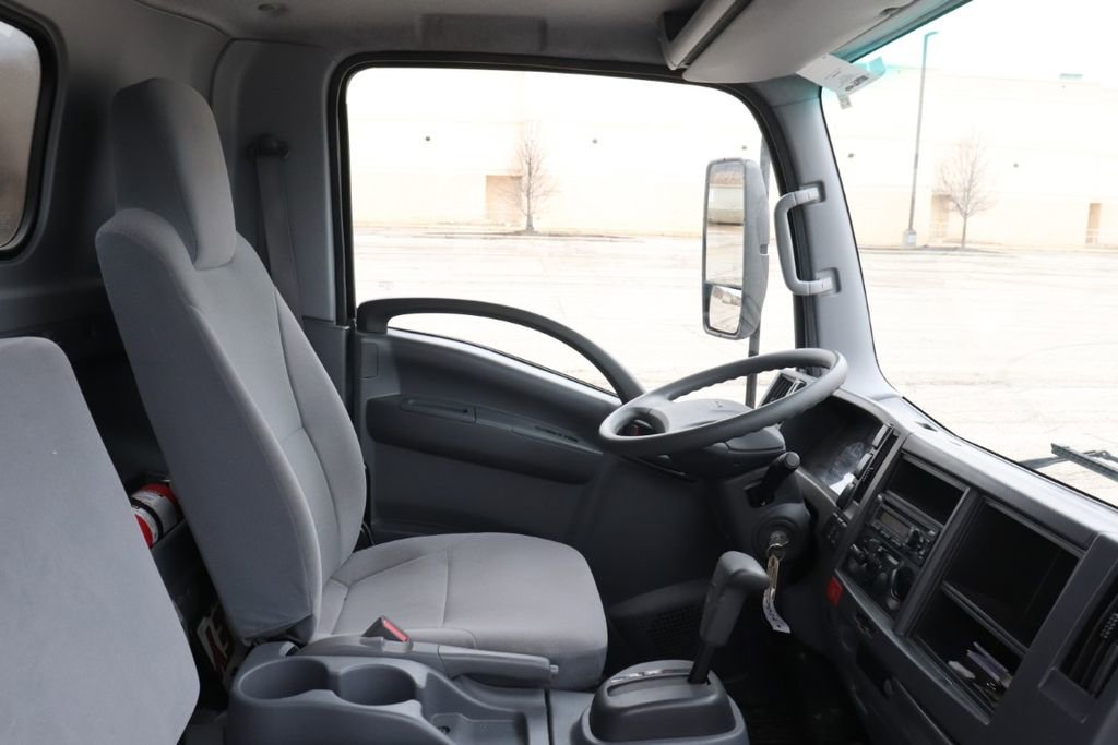 Used 2020 Isuzu NPR image 10