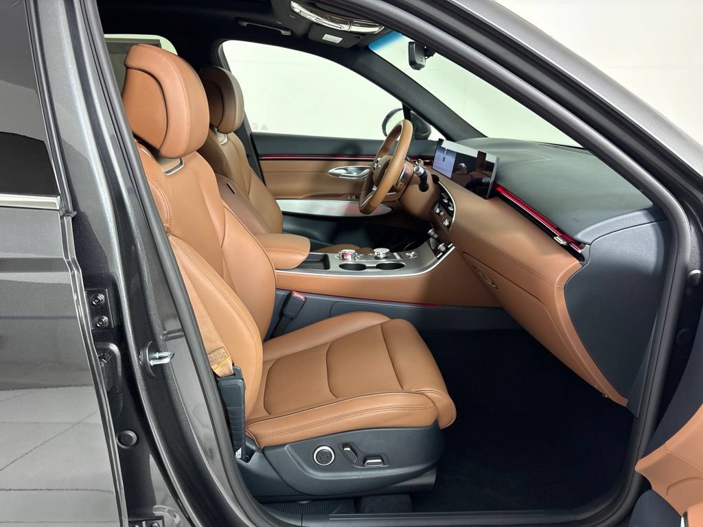 New 2027 Genesis GV70 2.5T Advanced AWD/4WD image 12