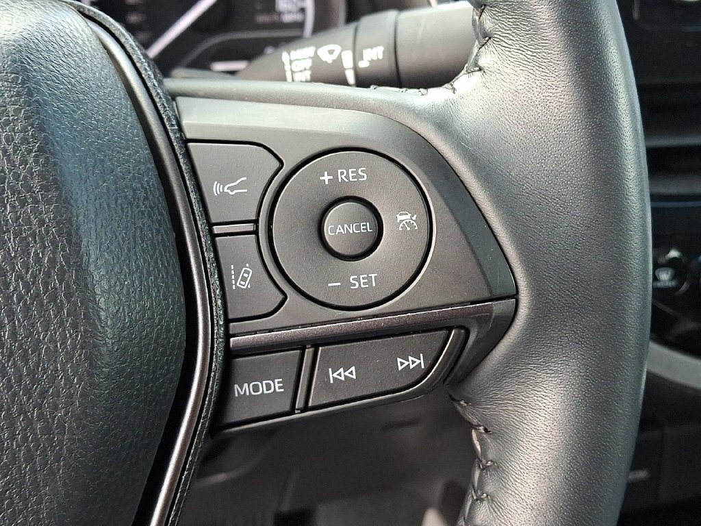 Used 2022 Toyota Camry SE FWD image 20