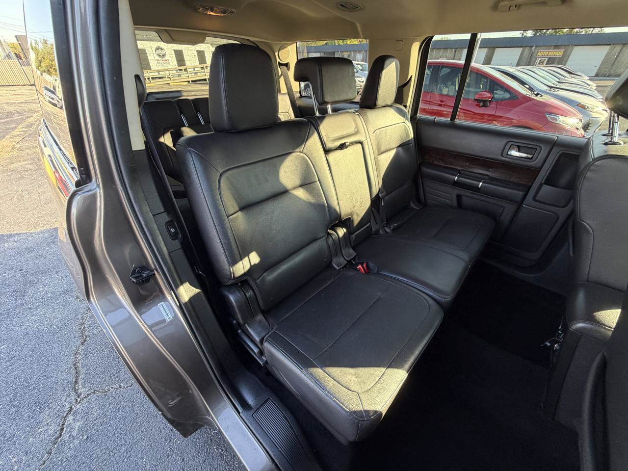 Used 2019 Ford Flex Limited FWD image 16