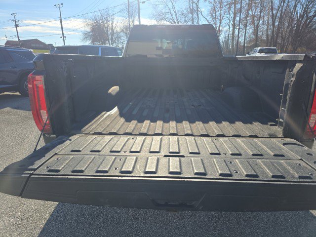 Used 2023 GMC Sierra 3500 SLT w/ SLT Convenience Package image 15