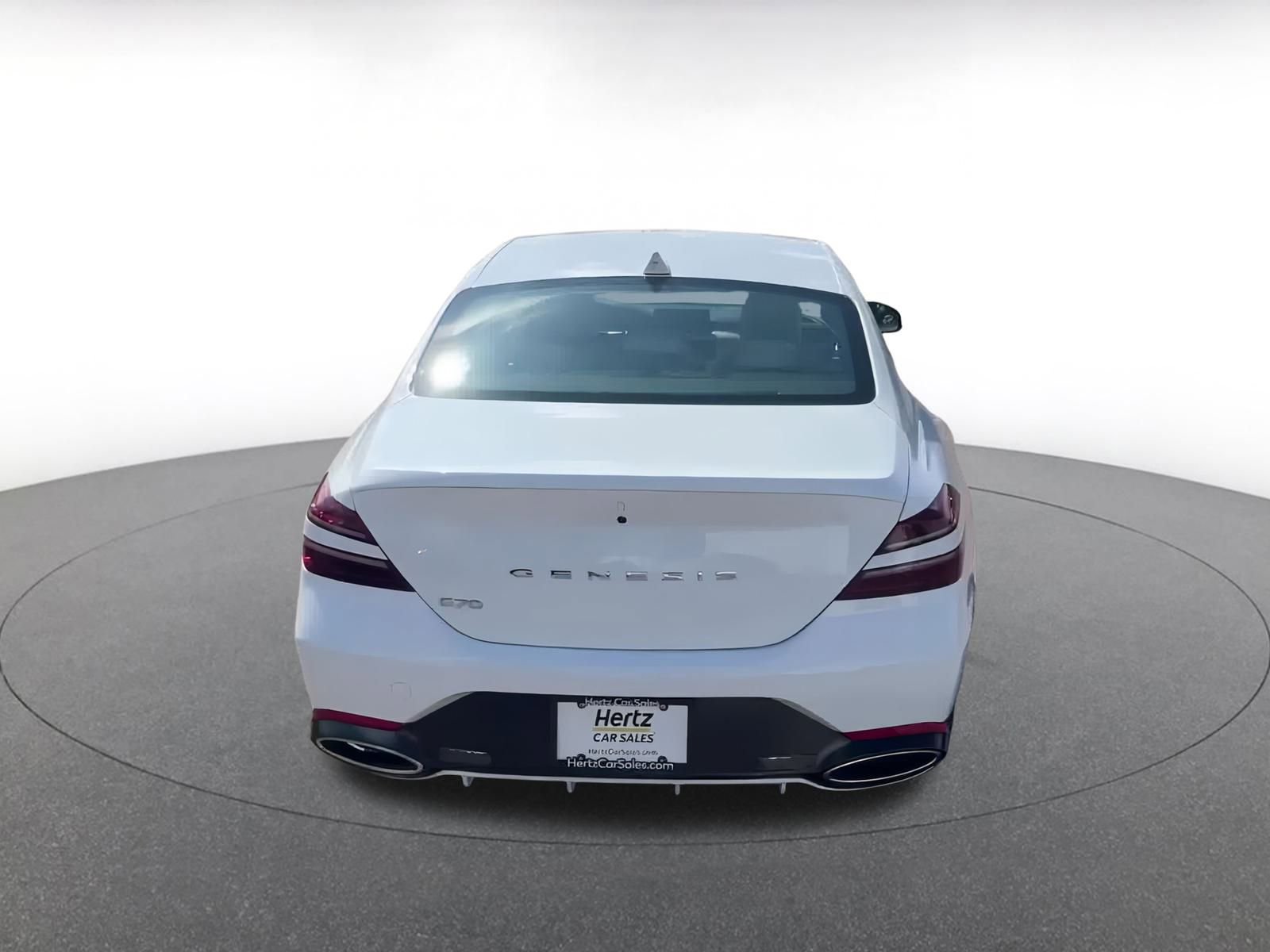 Used 2025 Genesis G70 2.5T image 14