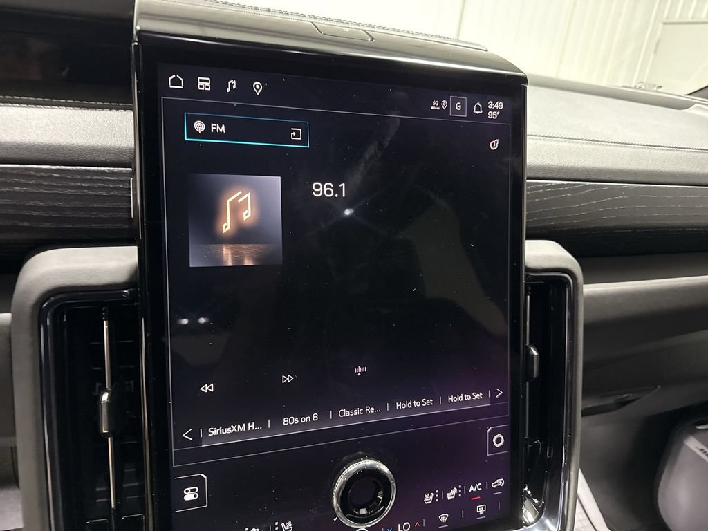 New 2026 GMC Yukon AT4 Ultimate AWD/4WD image 13