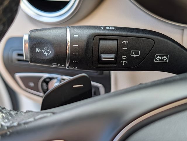 Used 2016 Mercedes-Benz GLC 300 image 32