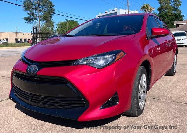 Used 2018 Toyota Corolla LE FWD image 1