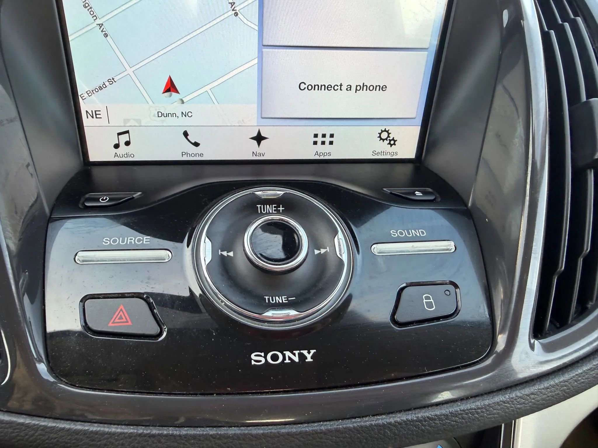 Used 2016 Ford C-MAX Energi SEL w/ Equipment Group 302A image 20