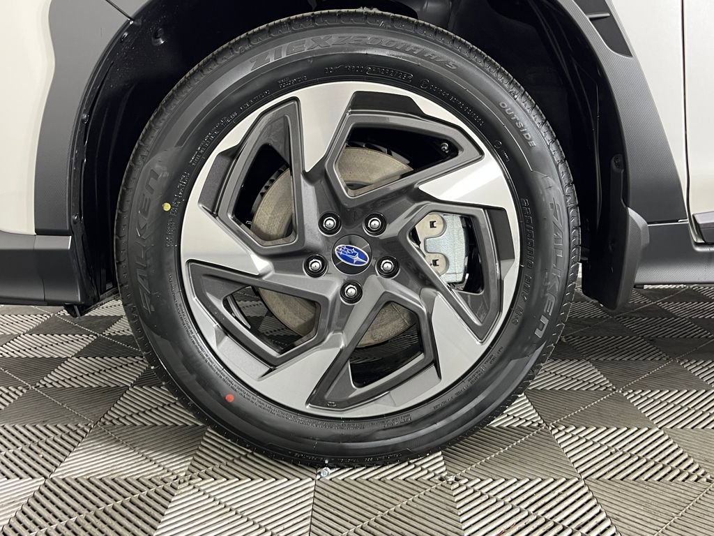 New 2026 Subaru Crosstrek 2.5i Limited w/ Crosstrek Mirror Package image 16