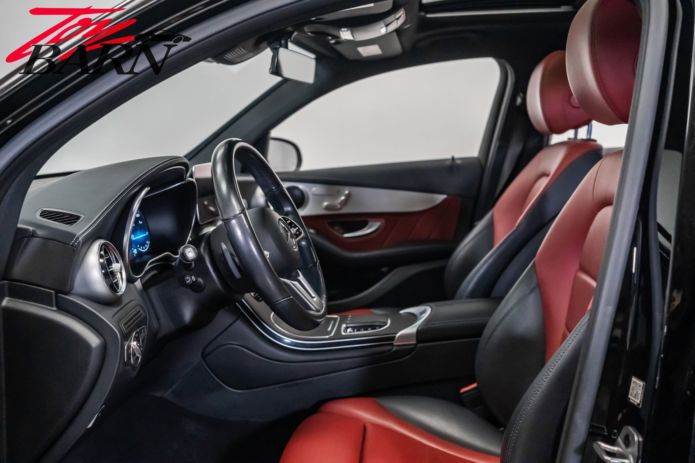 Used 2022 Mercedes-Benz GLC 300 4MATIC Coupe w/ AMG Line image 26