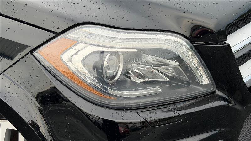 Used 2016 Mercedes-Benz GL 550 4MATIC image 11