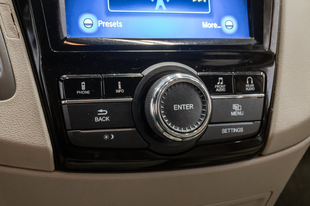 Used 2016 Honda Odyssey SE image 20