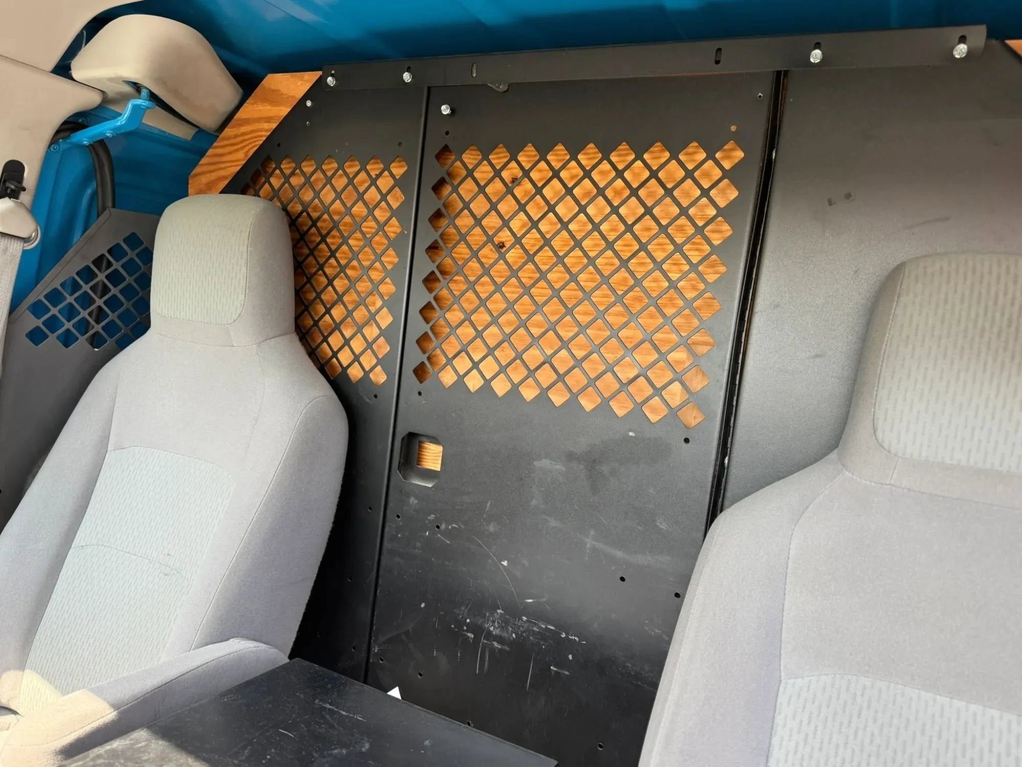 Used 2011 Ford E-350 and Econoline 350 Super Duty w/ PWR Group RWD image 15