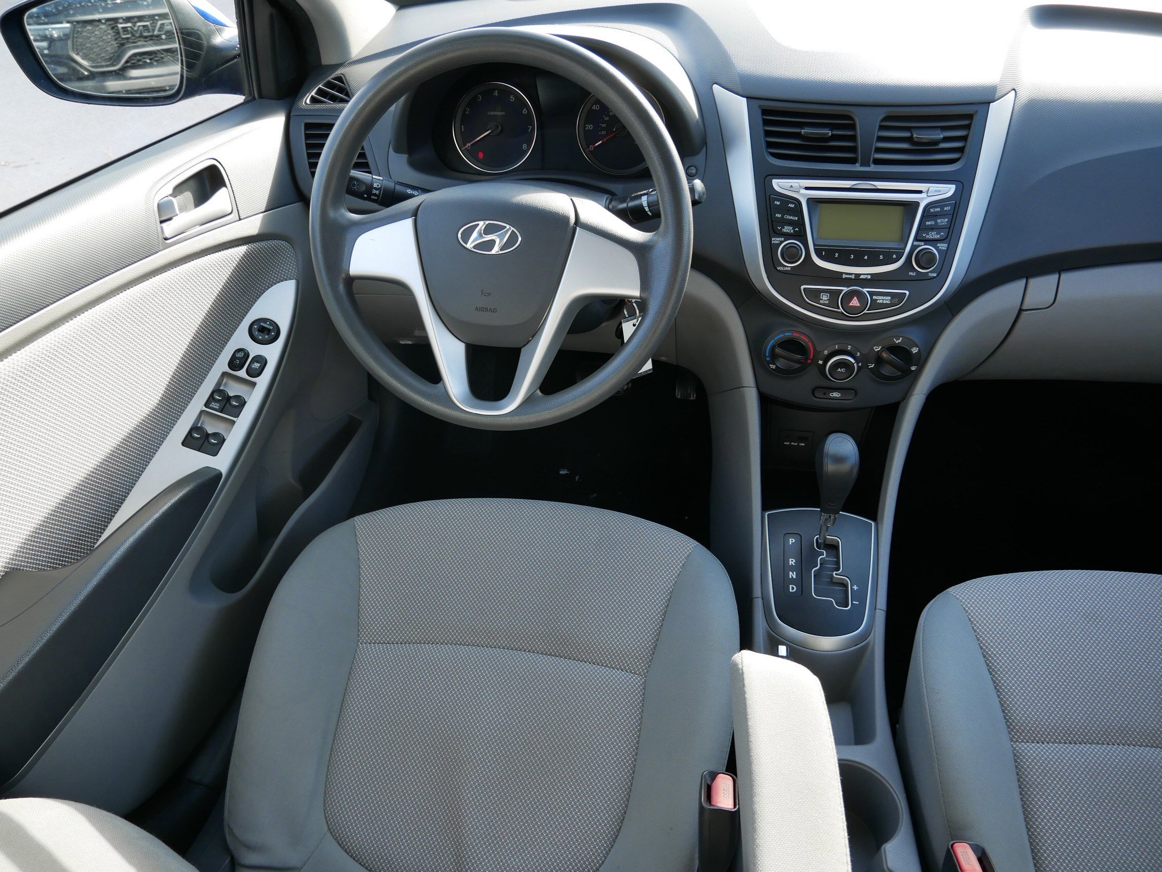 Used 2013 Hyundai Accent GLS image 7