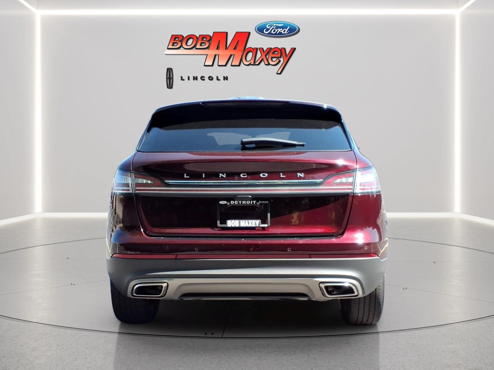 Used 2023 Lincoln Nautilus Reserve AWD/4WD image 5