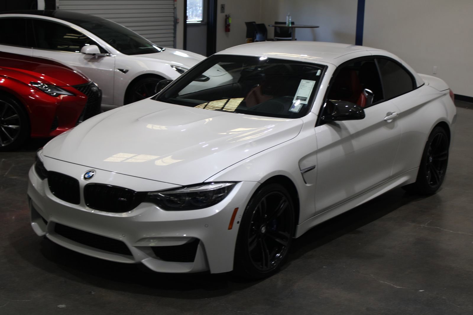 Used 2019 BMW M4 Convertible w/ Executive Package image 10