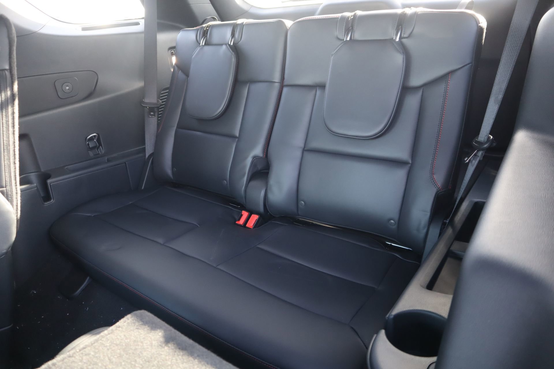 New 2026 Ford Explorer ST-Line w/ ST-Line Street Pack AWD/4WD image 14