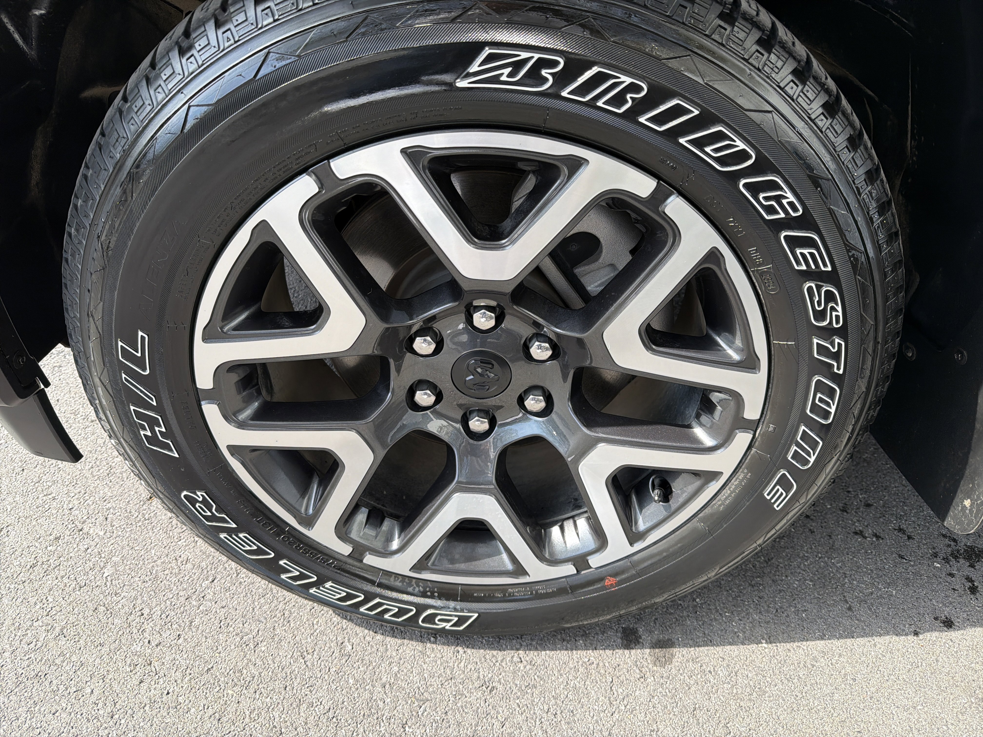 Used 2025 RAM 1500 Laramie w/ Sport Appearance Package image 11