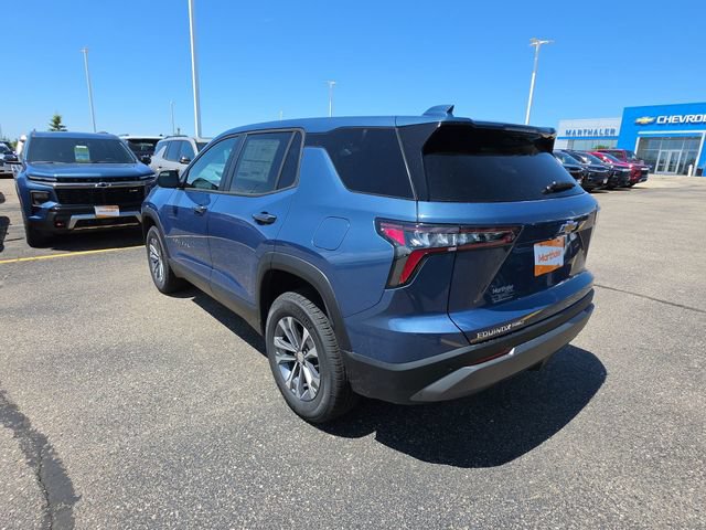New 2026 Chevrolet Equinox LT w/ Convenience Package II AWD/4WD image 4