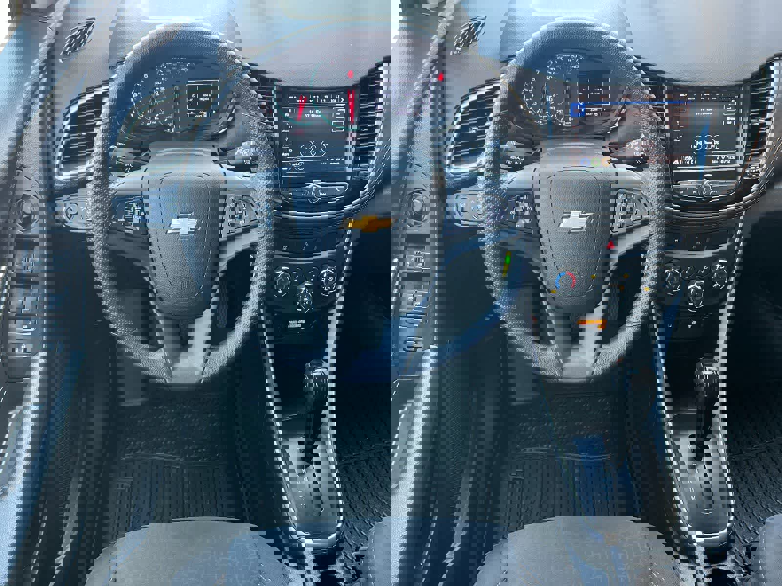 Used 2020 Chevrolet Trax LS w/ Tint and Cruise Package image 15