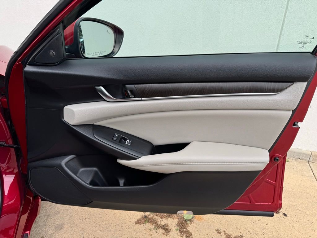 Used 2021 Honda Accord EX-L image 17