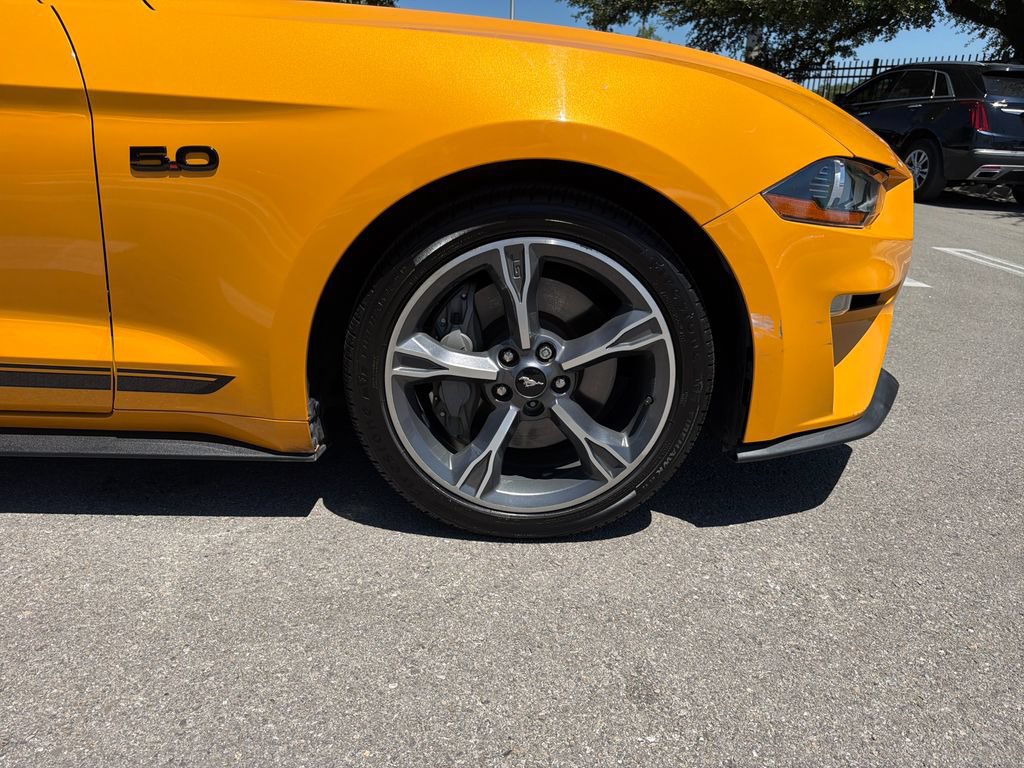 Used 2022 Ford Mustang GT Premium w/ Equipment Group 401A RWD image 18
