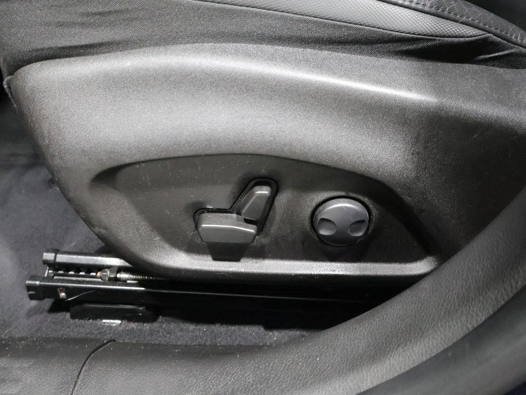Used 2022 Jeep Renegade Trailhawk AWD/4WD image 12