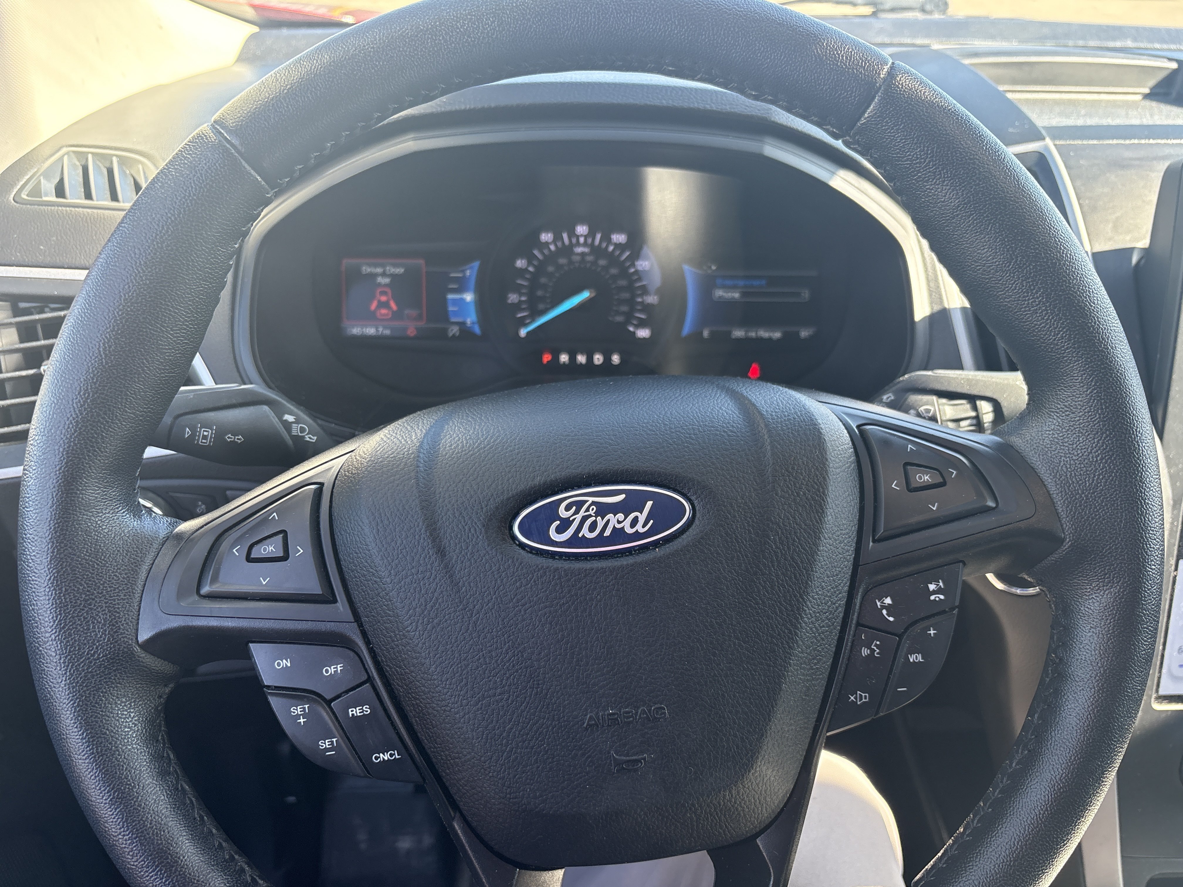 Used 2022 Ford Edge SEL w/ Convenience Package AWD/4WD image 4
