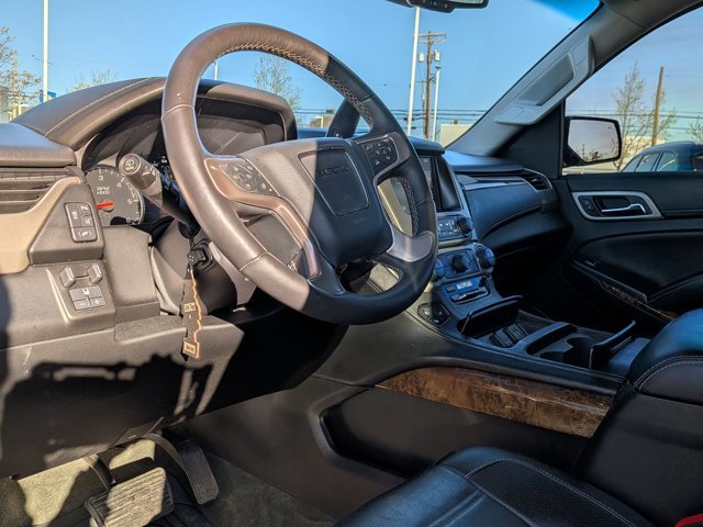 Used 2015 GMC Yukon Denali image 9