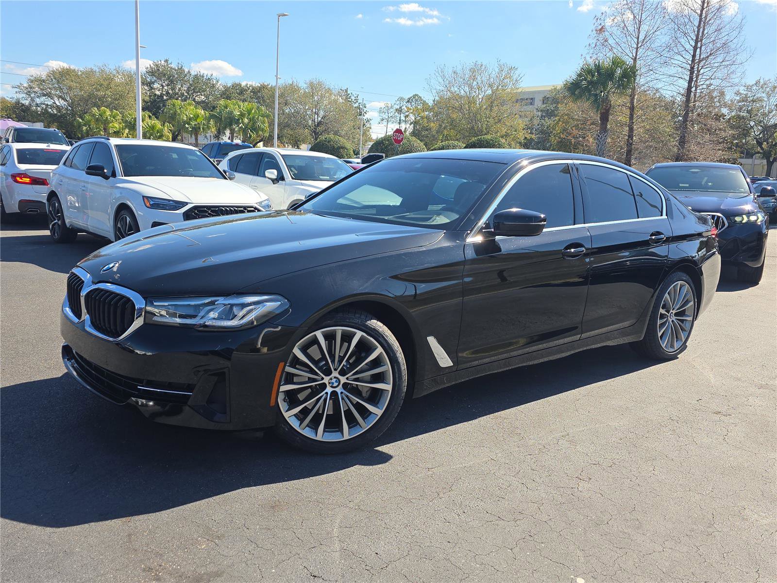 Certified 2023 BMW 530i w/ Executive Package image 25