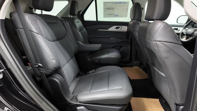 Used 2026 Ford Explorer Active w/ Active Comfort Package AWD/4WD image 15