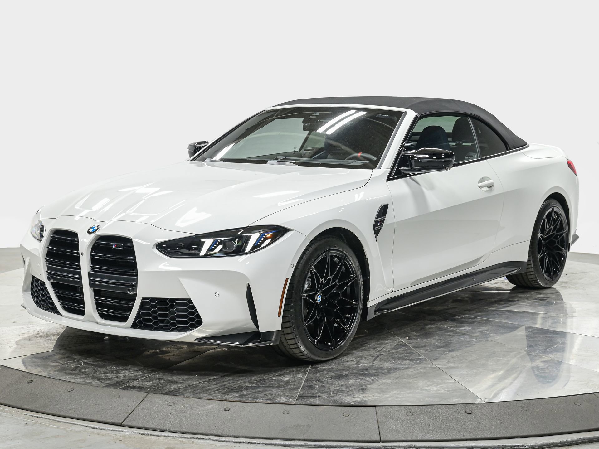 Used 2025 BMW M4 xDrive Competition w/ Executive Package AWD/4WD video 1