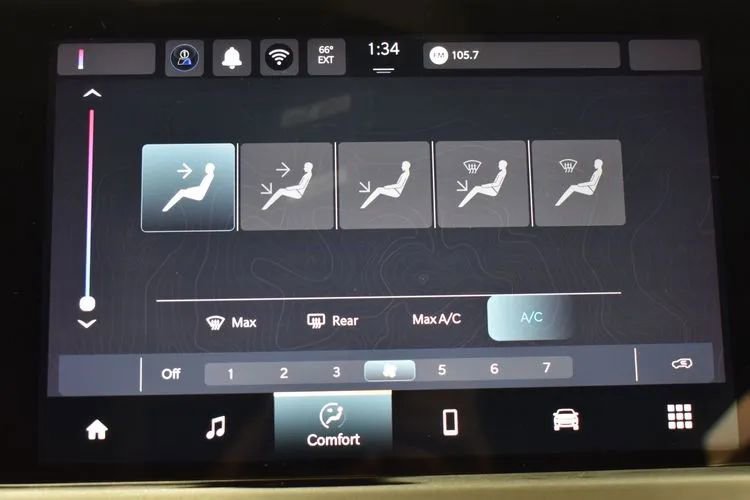 Used 2024 Jeep Compass Latitude AWD/4WD image 31