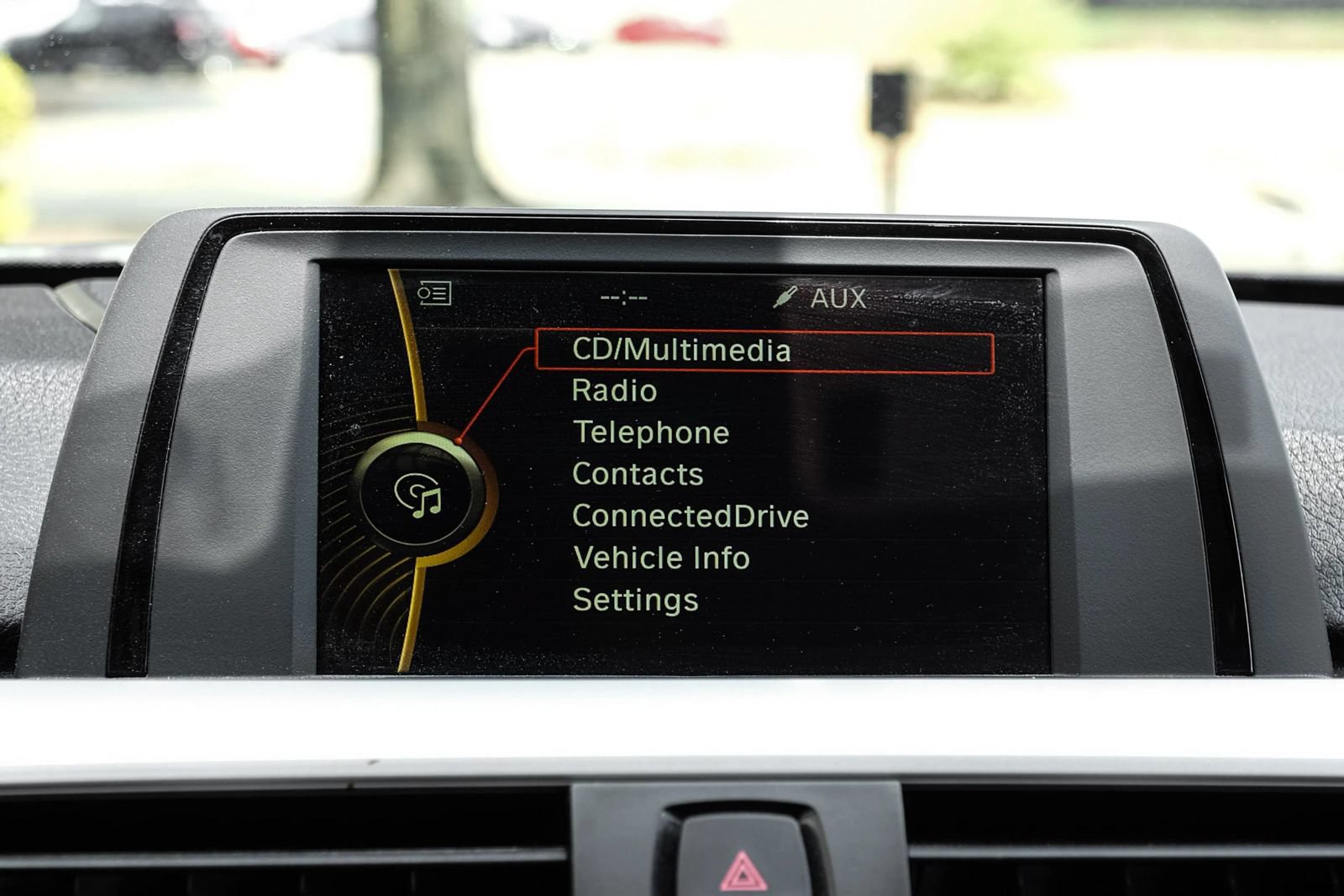 Used 2014 BMW 320i xDrive Sedan AWD/4WD image 25