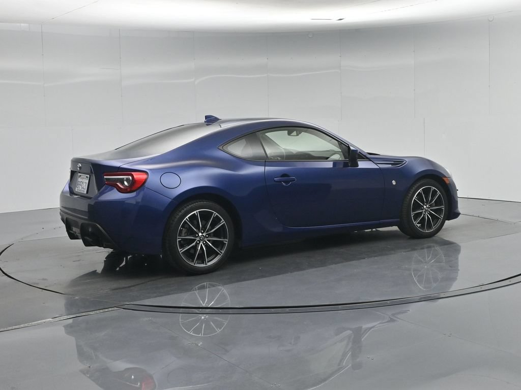 Used 2020 Toyota 86 RWD image 24