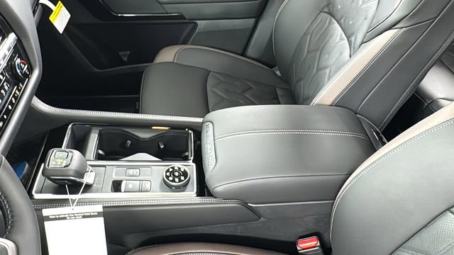 New 2026 Nissan Pathfinder Platinum image 37