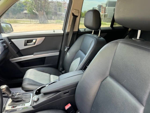 Used 2011 Mercedes-Benz GLK 350 2WD image 32