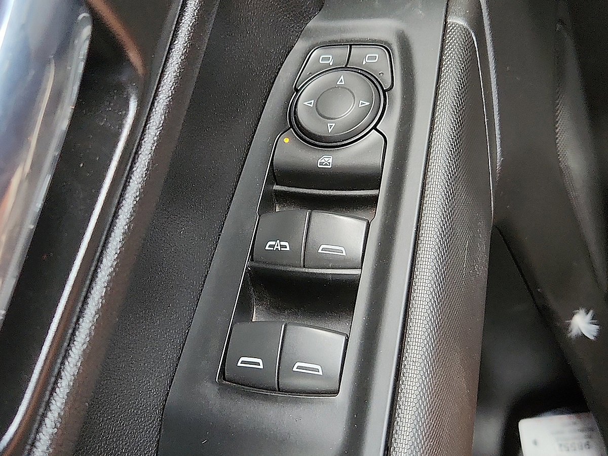 Used 2023 Chevrolet Silverado 1500 W/T w/ WT Value Package image 9