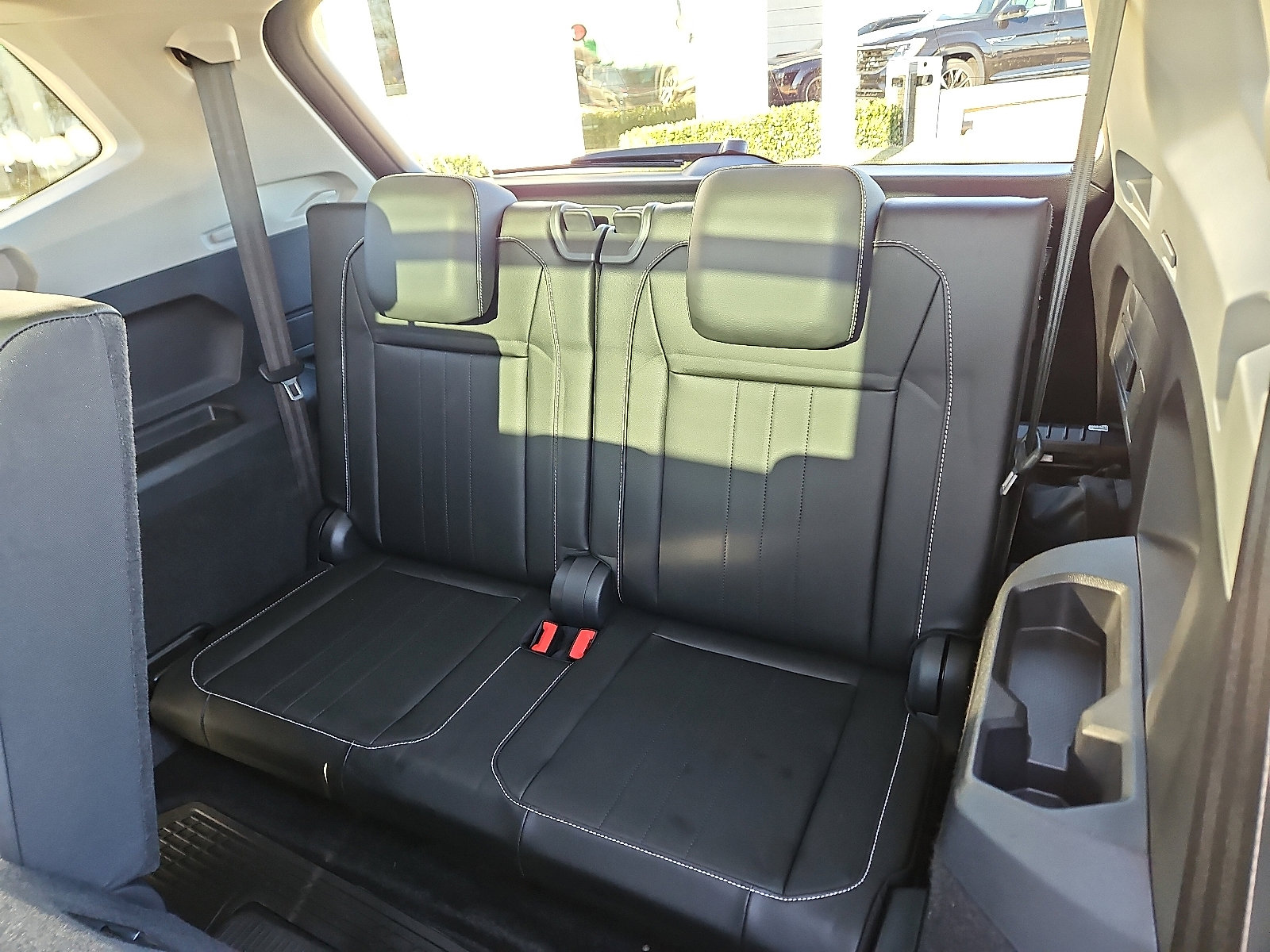 Certified 2023 Volkswagen Tiguan SE w/ Panoramic Sunroof Package image 8