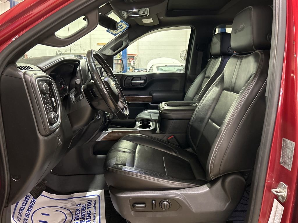 Used 2019 Chevrolet Silverado 1500 High Country w/ Z71 Off-Road Package AWD/4WD image 22