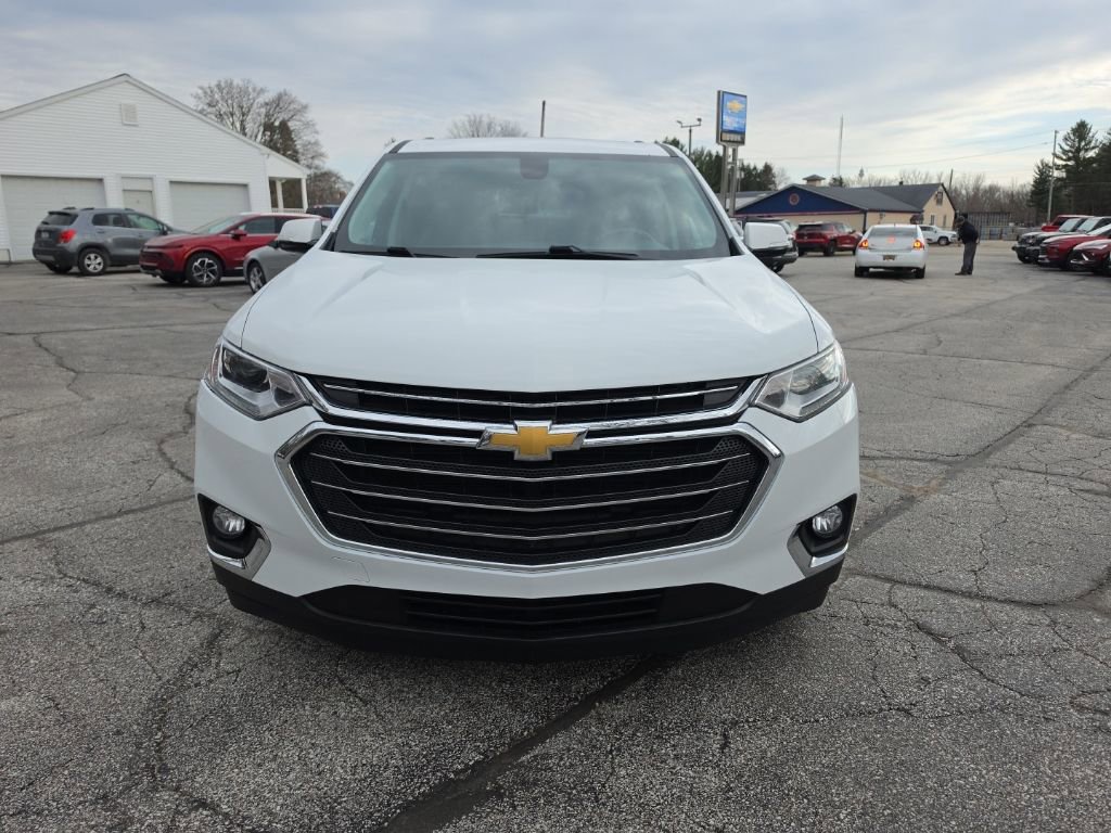 Used 2018 Chevrolet Traverse LT image 2
