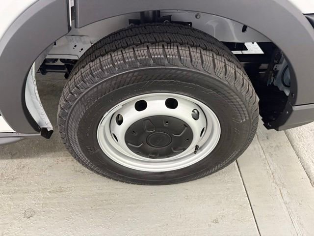 New 2026 Ford Transit 250 148 Medium Roof RWD image 5