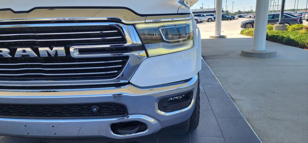Used 2021 RAM 1500 Laramie AWD/4WD image 2